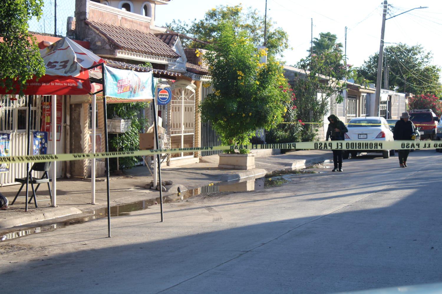 $!Matan a tiros a un hombre frente a tienda de abarrotes en Juntas del Humaya, en Culiacán