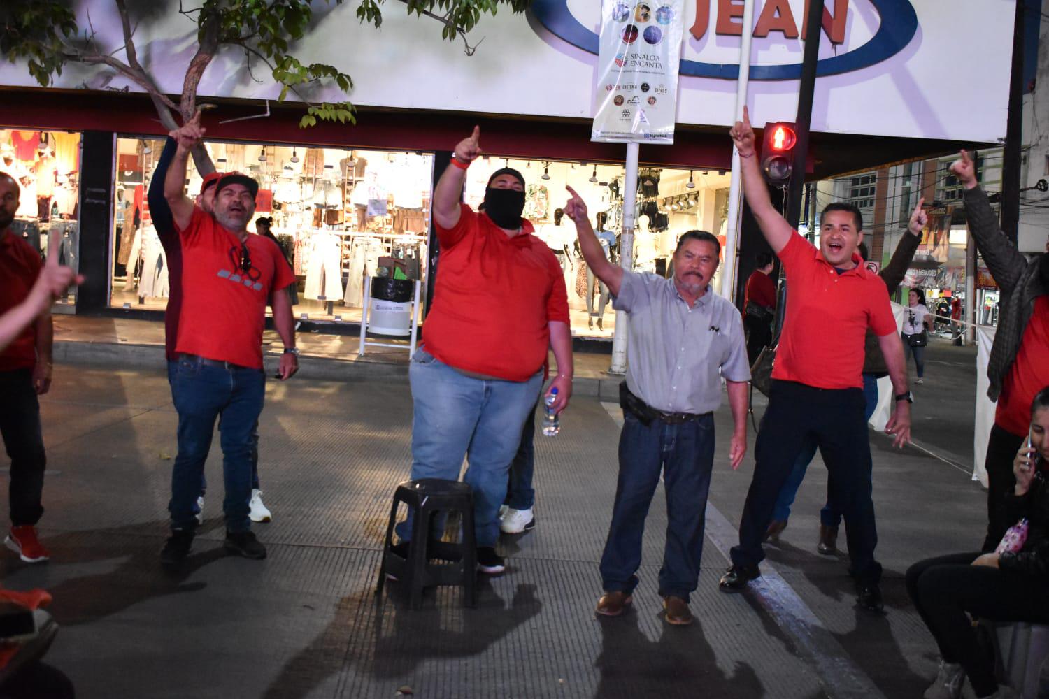 $!Mantienen sindicalizados bloqueo en la Obregón de Culiacán