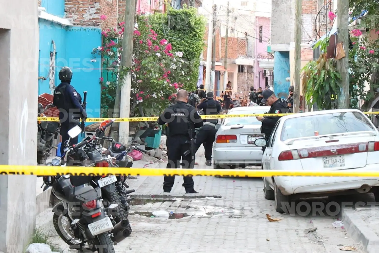 $!Motociclistas disparan y asesinan a quemarropa a una mujer en la colonia Gabriel Leyva, en Mazatlán