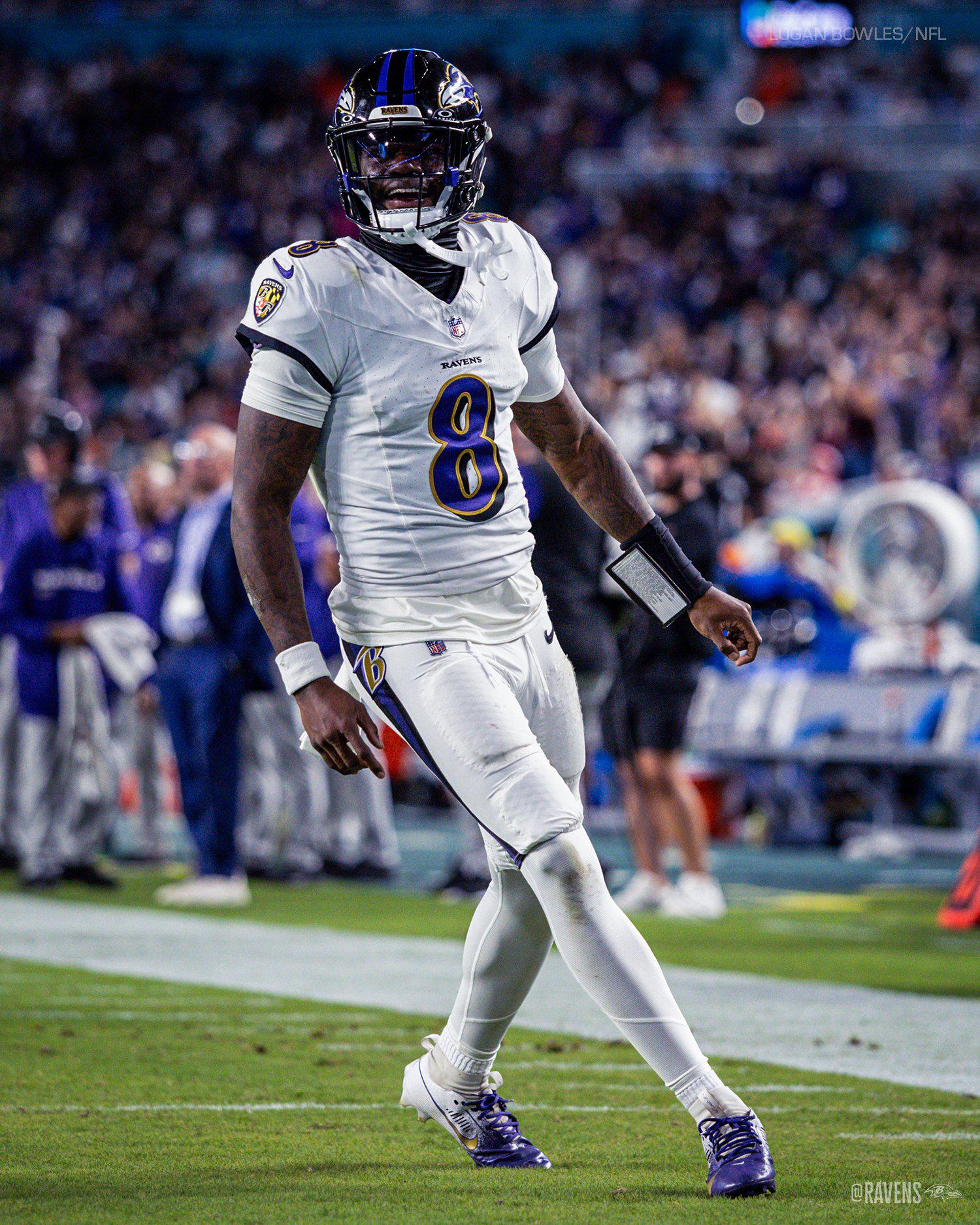 $!Lamar Jackson regresa con cuatro touchdowns y revive a los Ravens