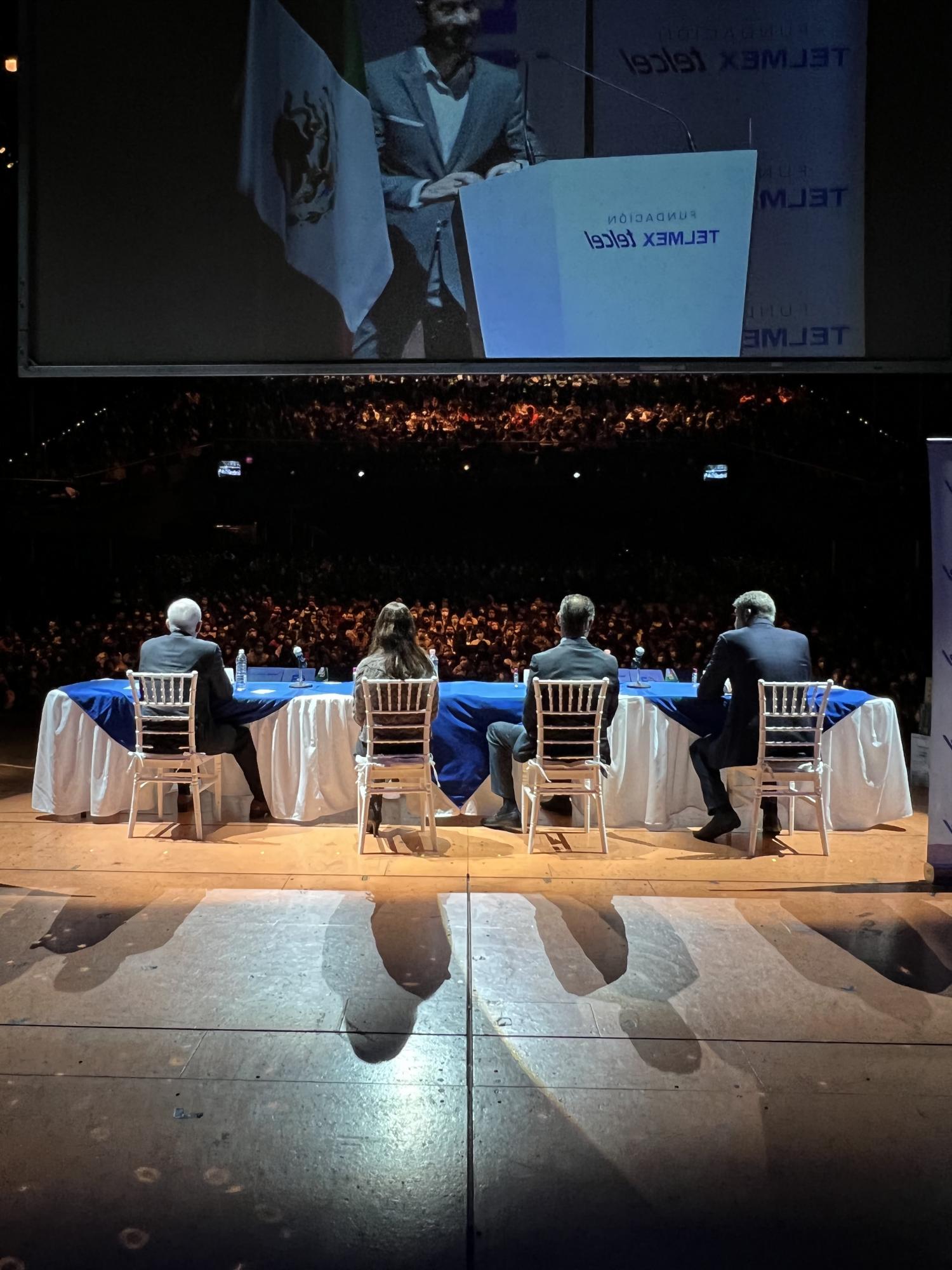 $!Jóvenes de todo México se integraron como nuevos becarios de Fundación Telmex Telcel