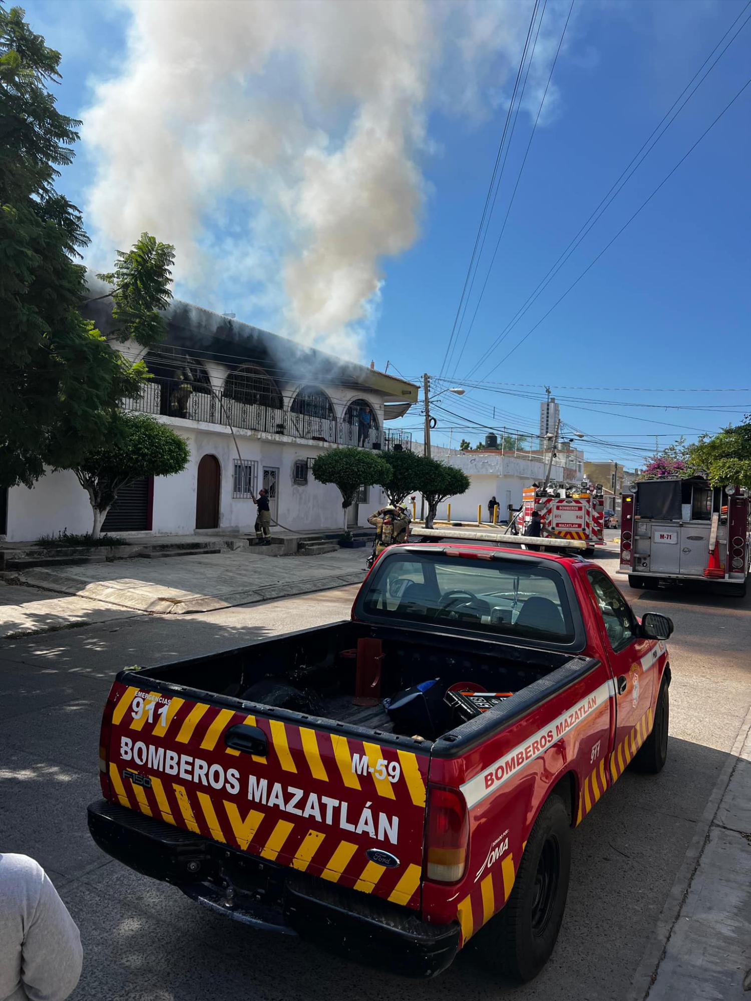 Se incendia el segundo piso de vivienda en Fraccionamiento San Ángel ...