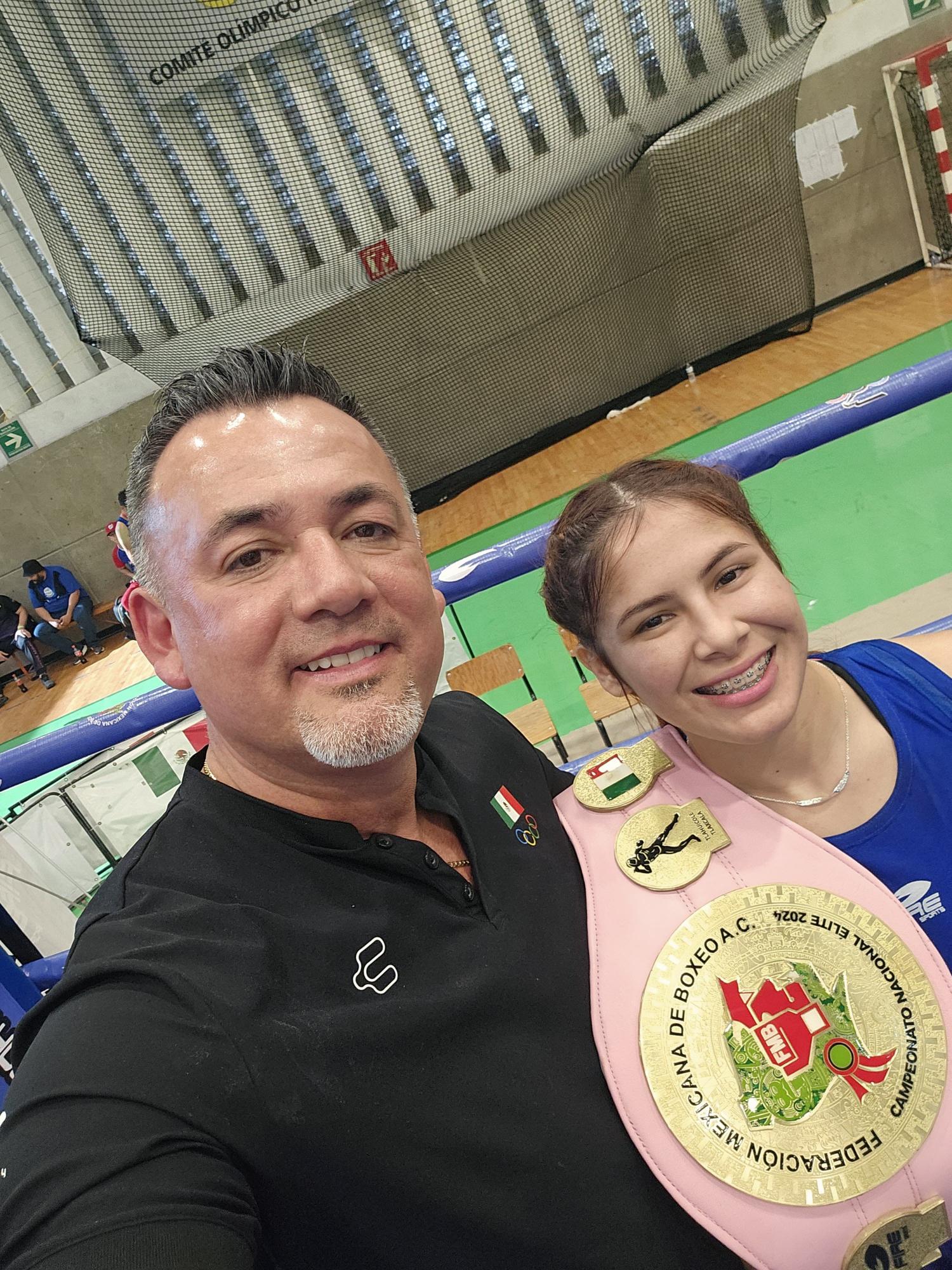 $!Mazatleca Esmeralda Patiño se consagra como la mejor en el Nacional Élite de Boxeo