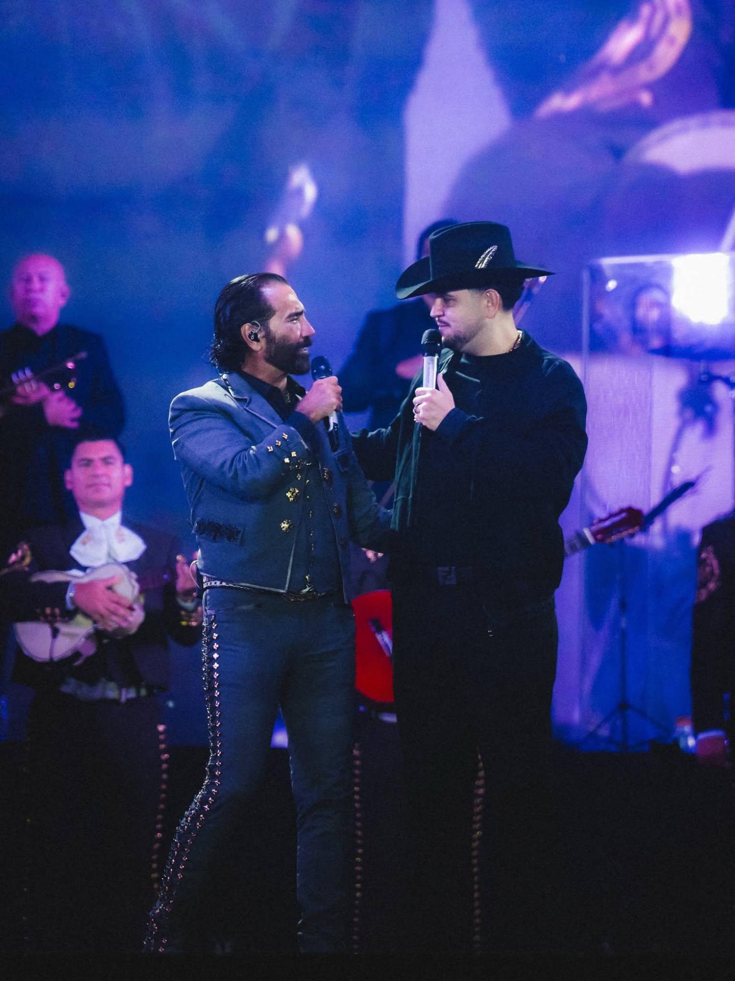 $!Edén Muñoz fue invitado especial de Alejandro Fernández en el Festival Arre 2026.
