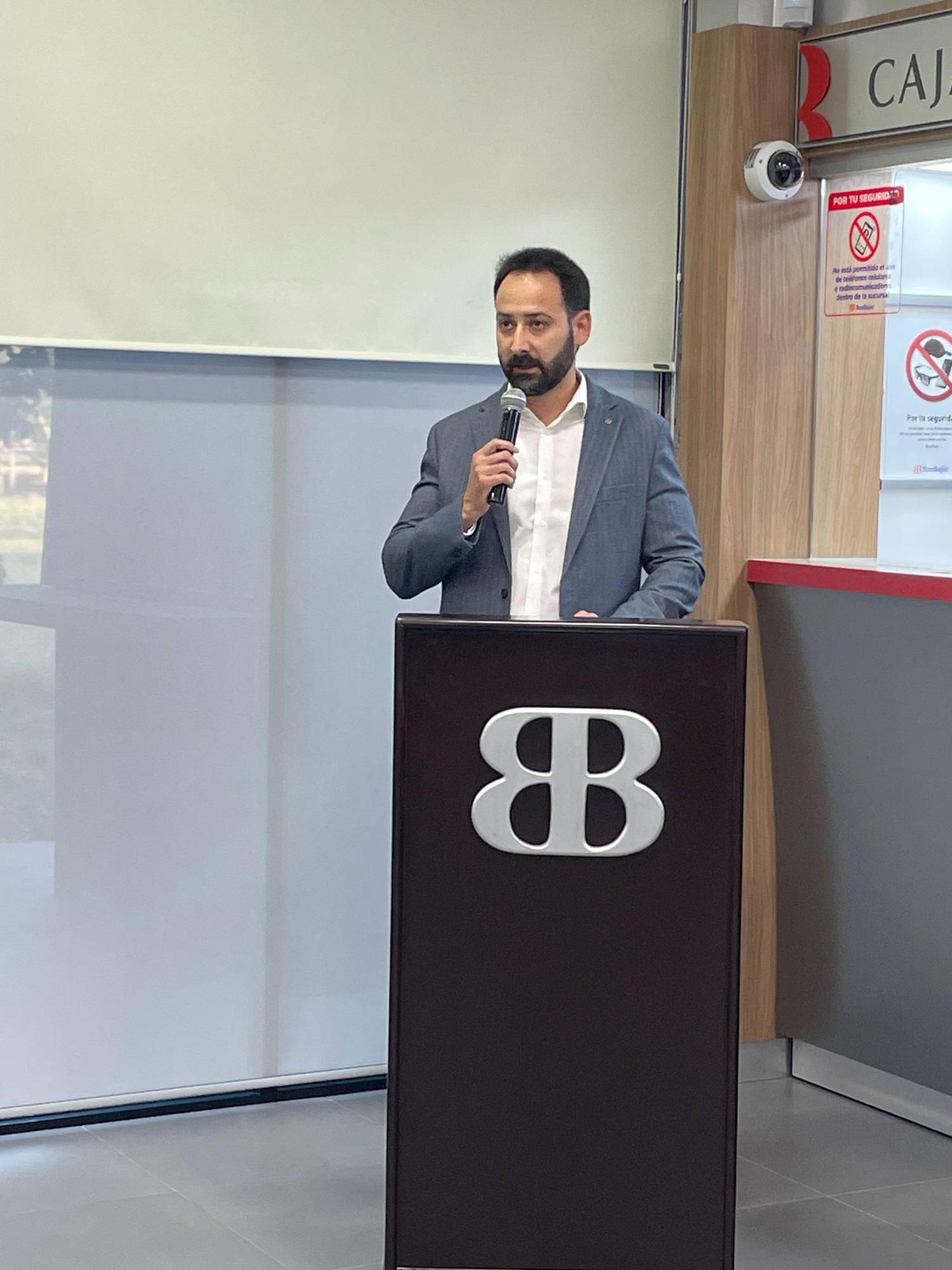 $!“Cuenten con nuestro compromiso de ofrecerles las mejores soluciones financieras para sus negocios y necesidades personales”