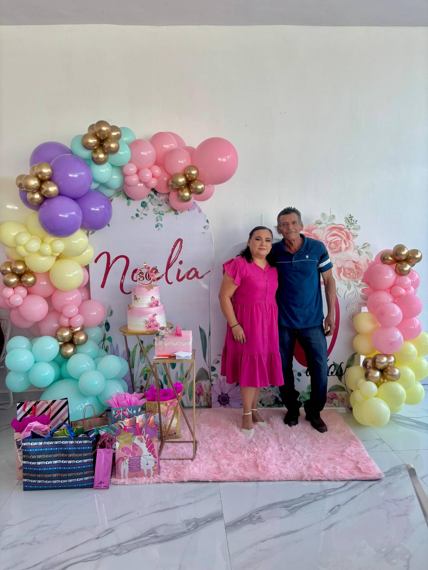 $!Con su esposo José Martín Huerta Delgado.