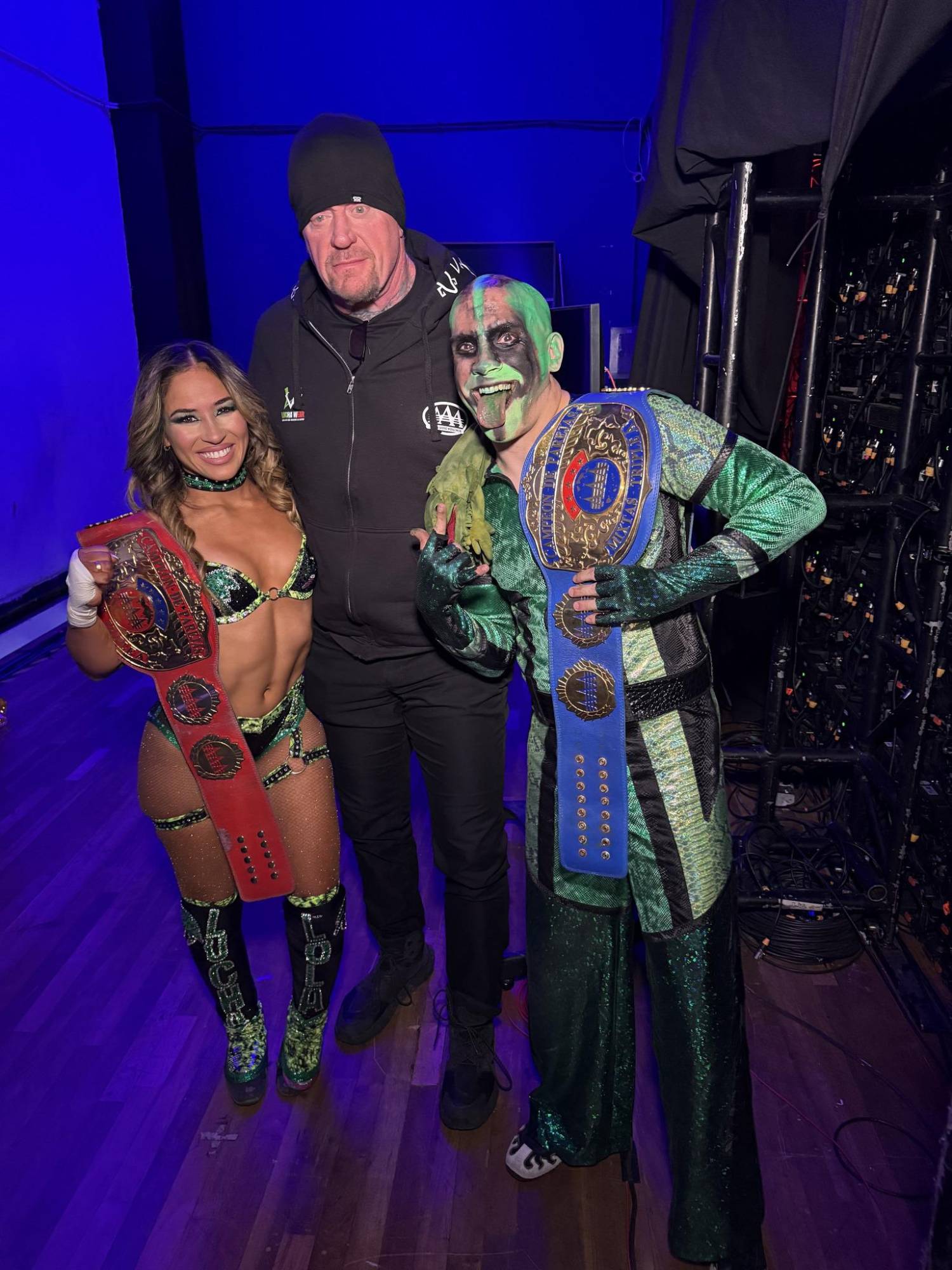 $!Mr. Iguana brilla en AAA y conquista el Campeonato Mixto por Parejas