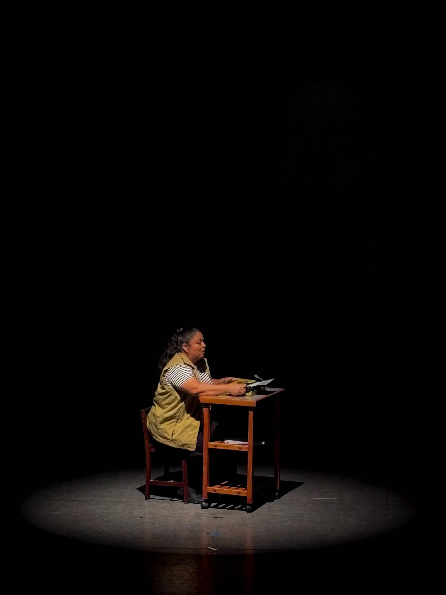 $!Teresa Díaz del Guante es autora y creadora escénica de “Ruta Jabalíes”, obra escrita dentro del Programa Internacional de Dramaturgia “The Royal Court” en la UNAM.