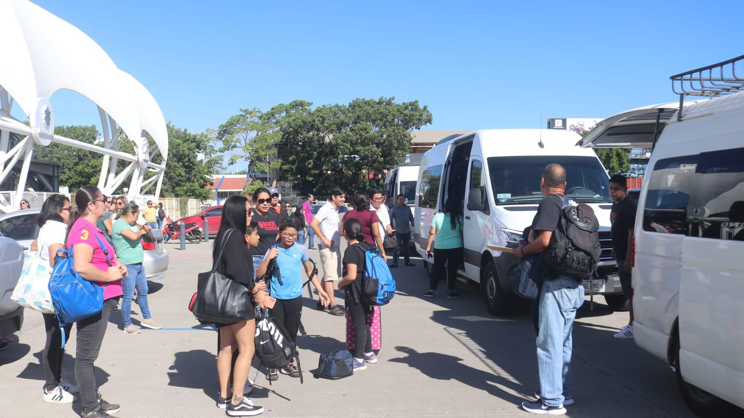 $!Parte armada acuática de Mazatlán a los estatales de Juegos Conade