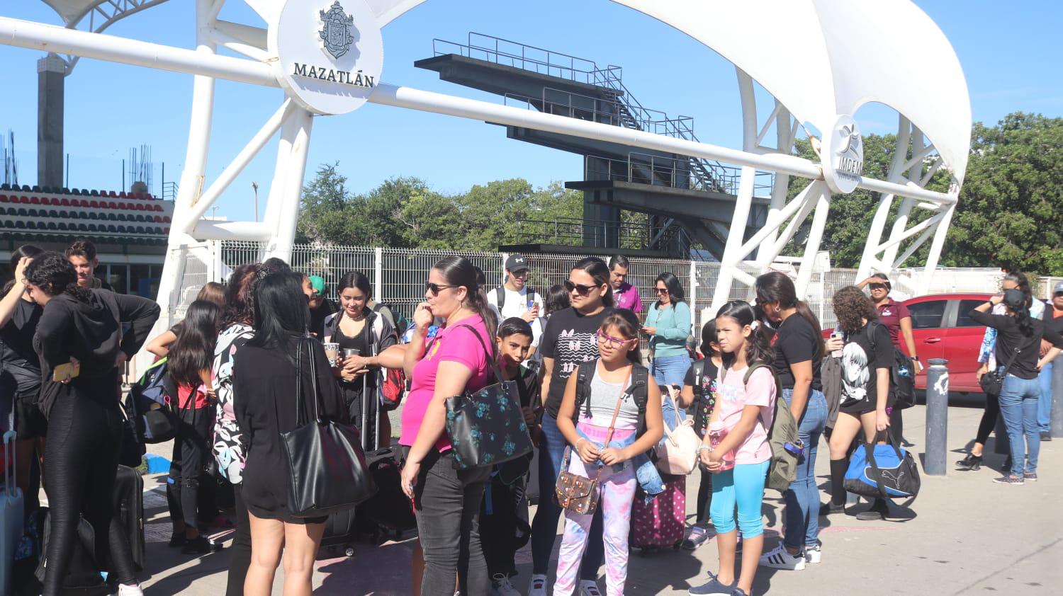 $!Parte armada acuática de Mazatlán a los estatales de Juegos Conade