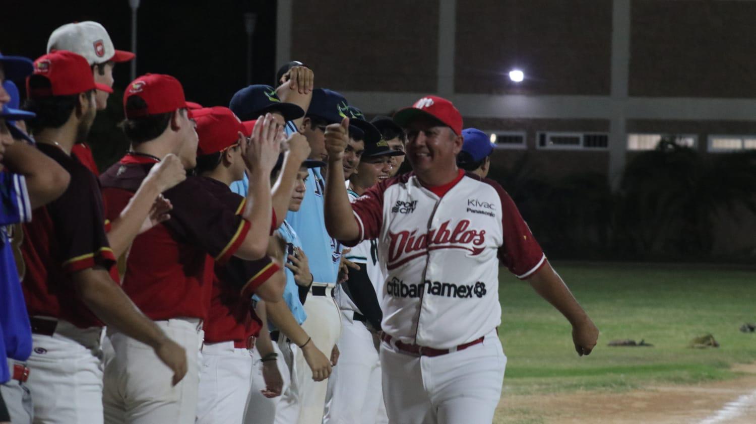 $!Ponen bola en juego en la Liga de Beisbol Juvenil Nuevos Valores Imdem
