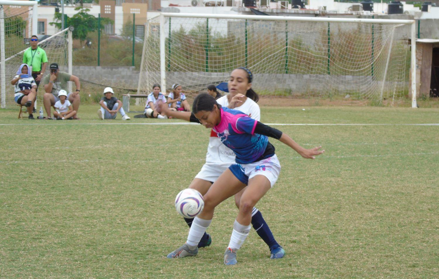 $!Espartanos logran doblete en la Copa Mazatlán de Futbol 7