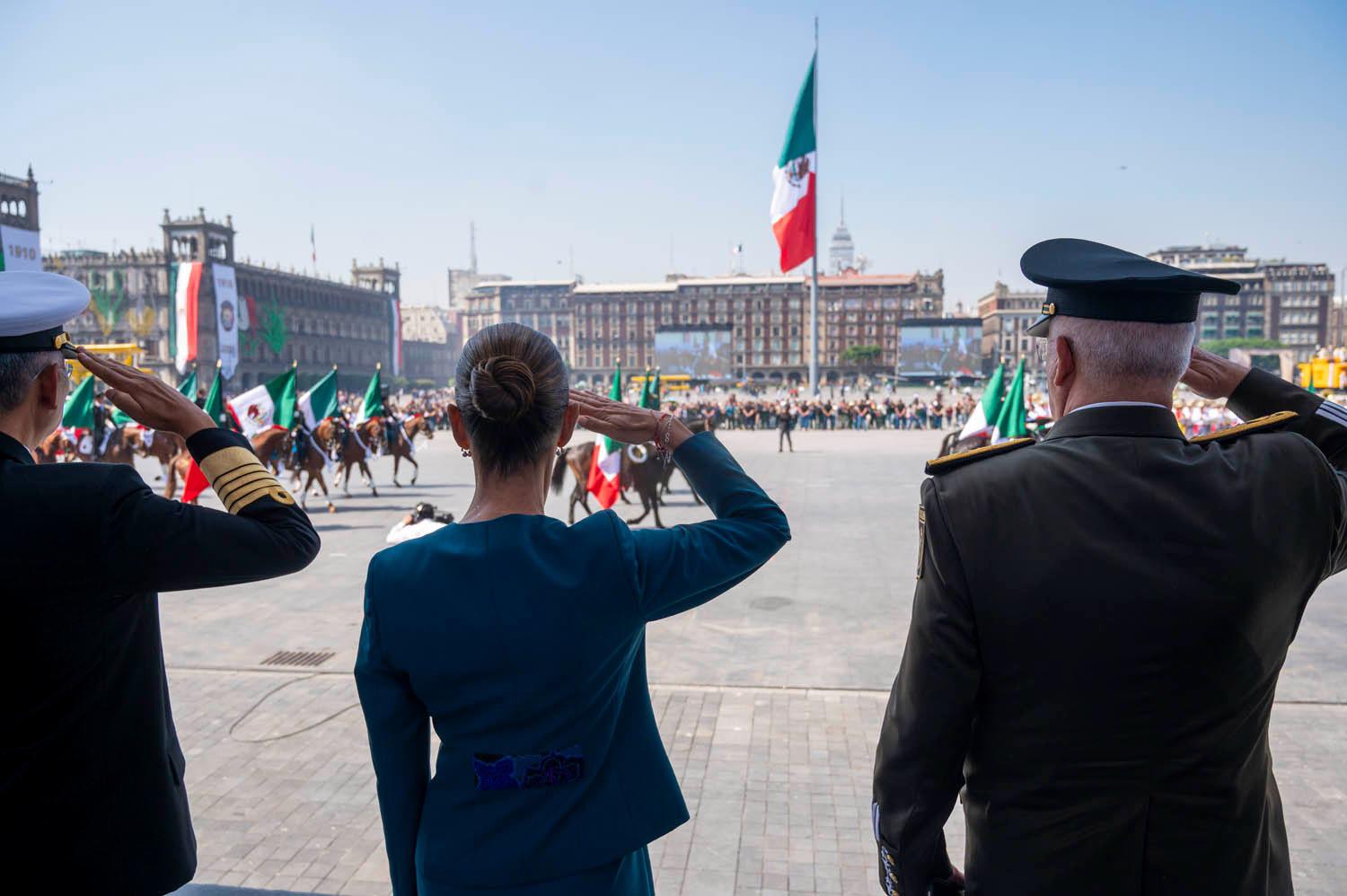 $!Sheinbaum arremete contra quienes convocan a la violencia y a intervención extranjera