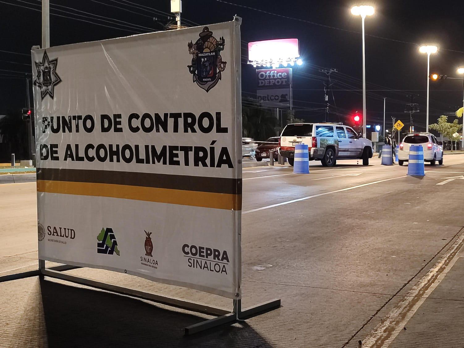 $!En fin de semana sancionan a 29 en Mazatlán por conducir bajo influjo del alcohol
