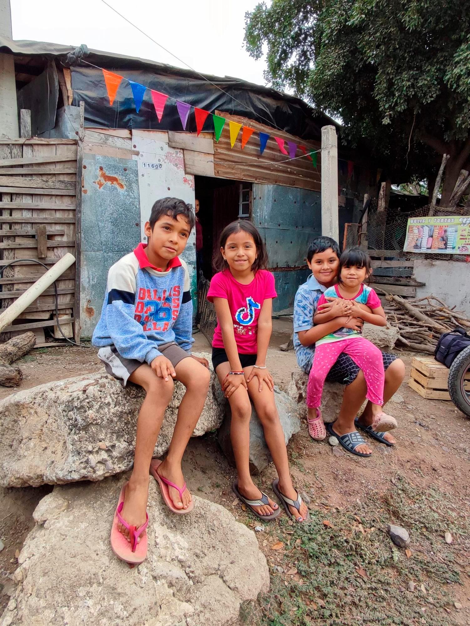 $!SÉ UN REY MAGO | Cuatro hermanitos quieren ayudar a la gente cuando sean grandes y ponen el ejemplo en casa