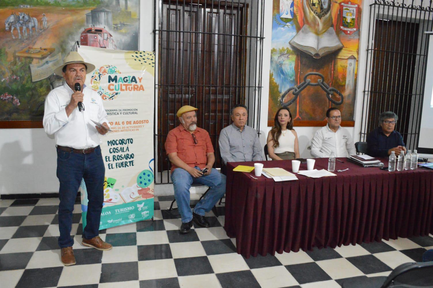 $!El Encuentro de Cronistas se llevó a cabo en la Casa de la Cultura Dr. Enrique González Martínez.