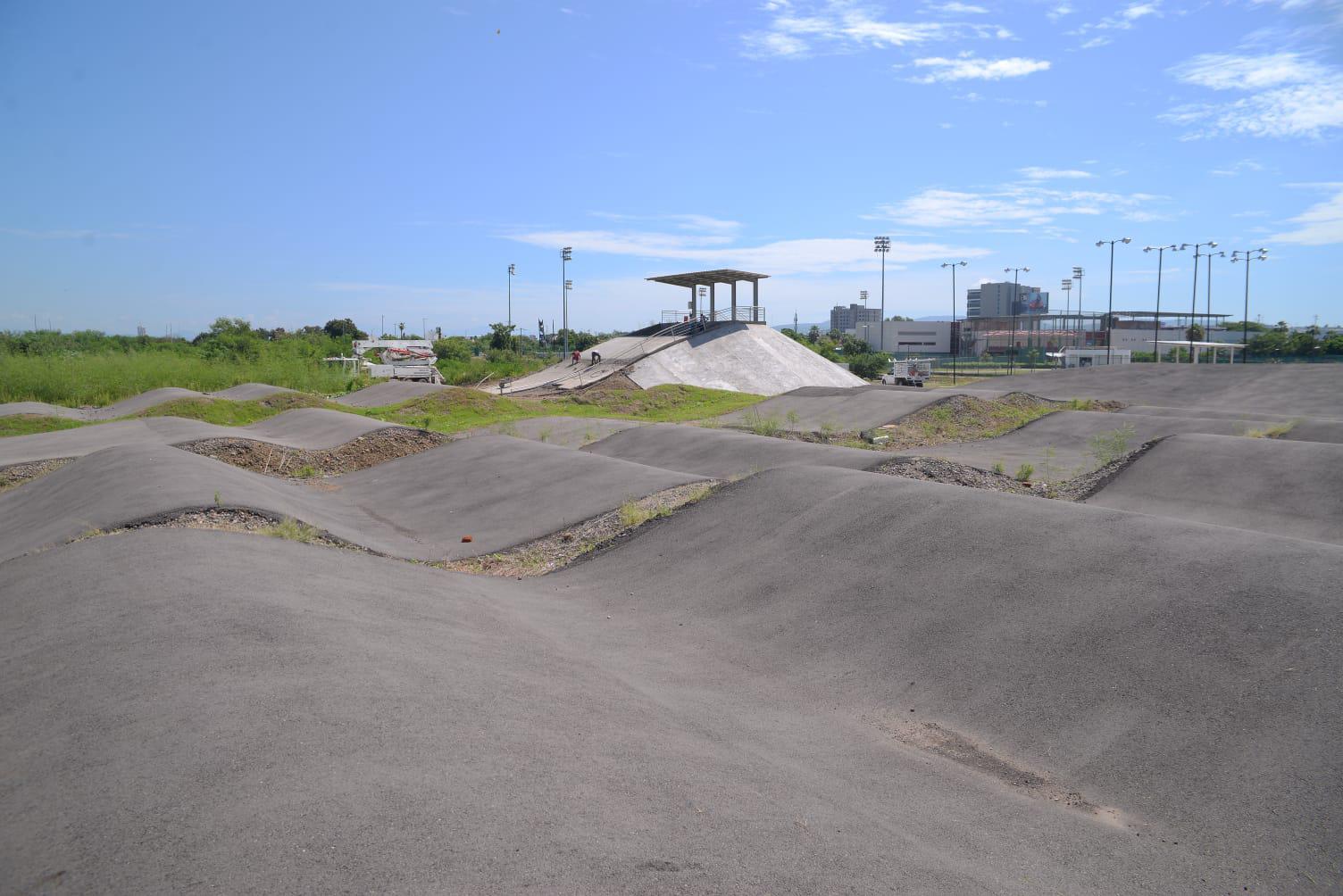 $!Quirino entregará ‘de panzazo’ obras deportivas en el Instituto Sinaloense del Deporte y Cultura Física