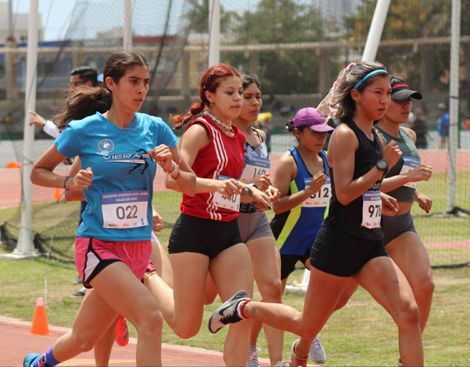 $!Atletas demuestran nivel en primera jornada de Sexto Encuentro Atlético de Pista y Campo
