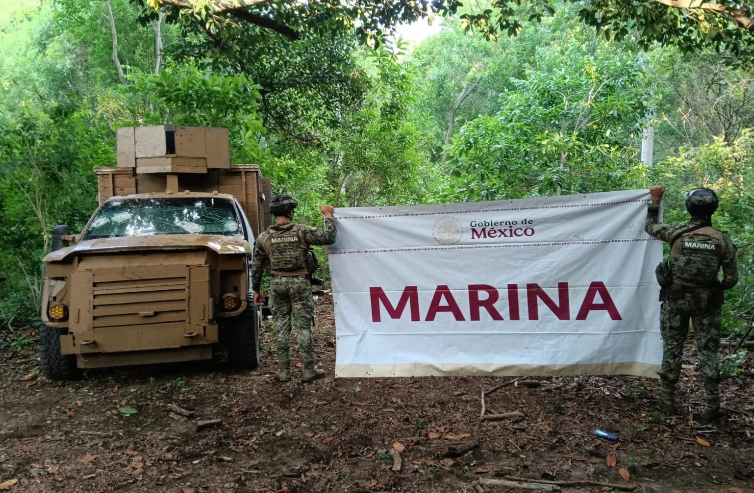 $!Marina localiza un vehículo con blindaje artesanal y artefactos explosivos improvisados en La Mora Escarbada, El Quelite