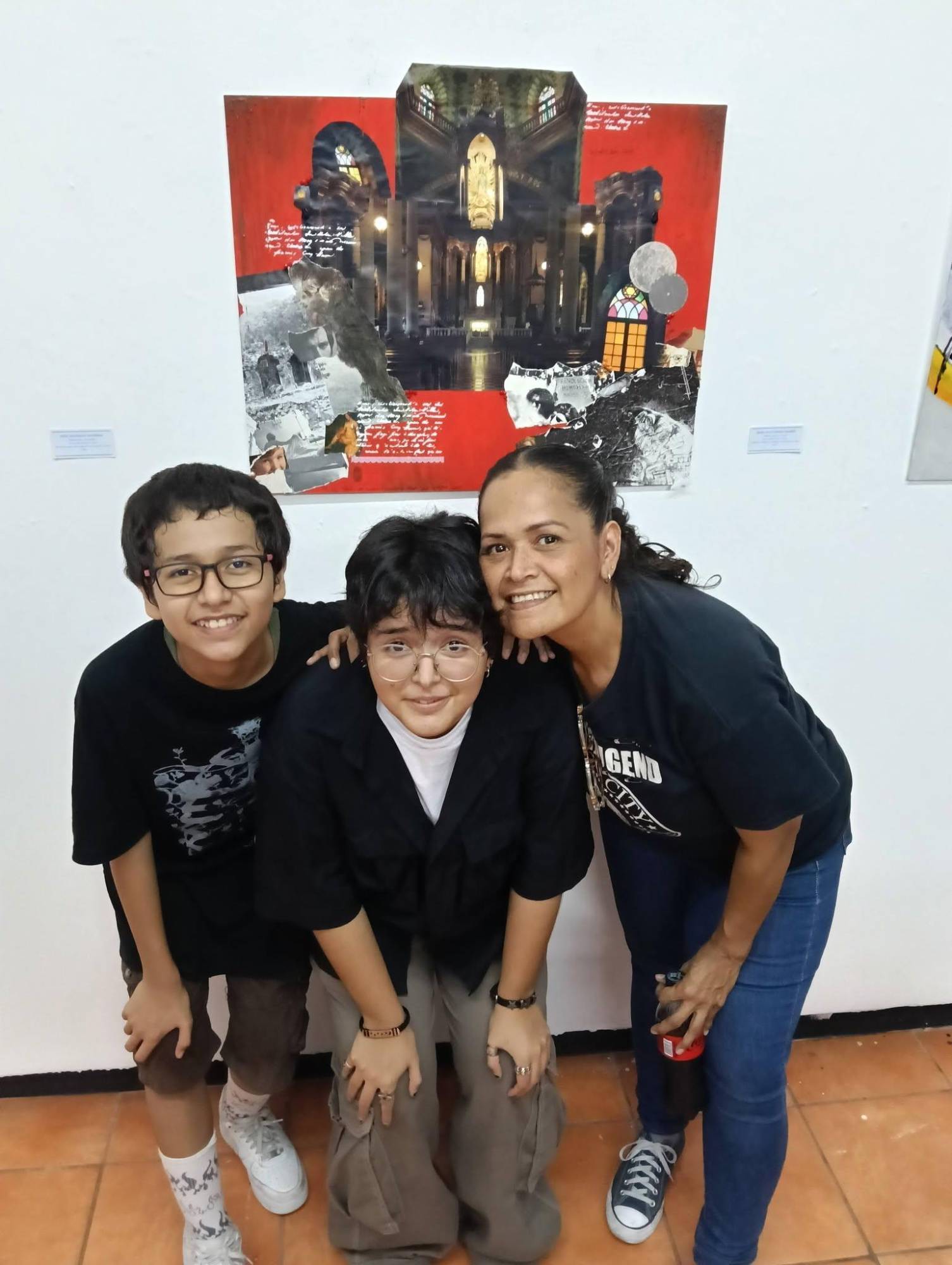 $!La exposición “Arte, memoria y comunidad” reúne el trabajo realizado por las niños y jóvenes del Semillero Creativo de Fotografía en Mazatlán.