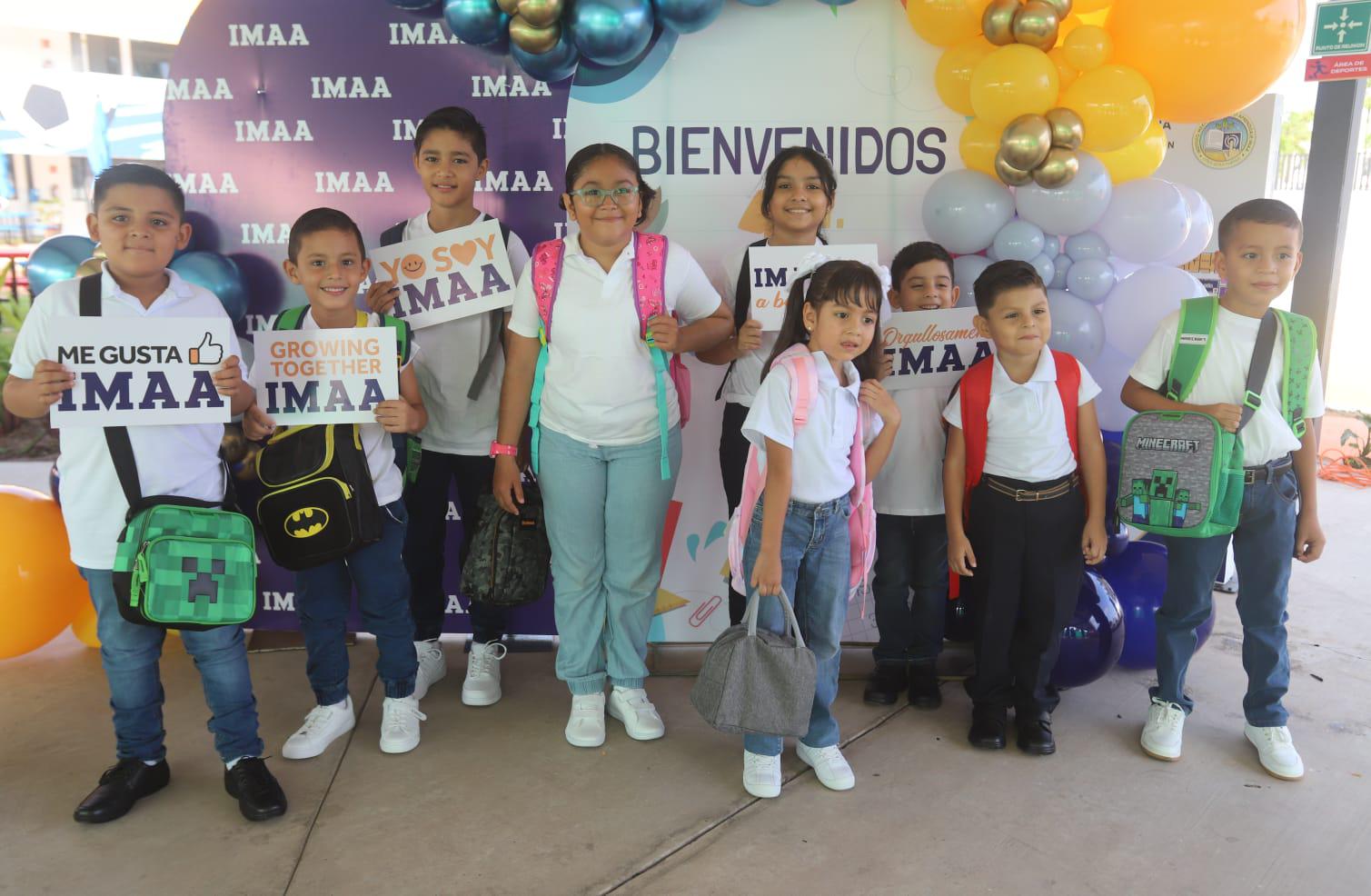 $!Felices se volver a clases se mostraron los pequeños.