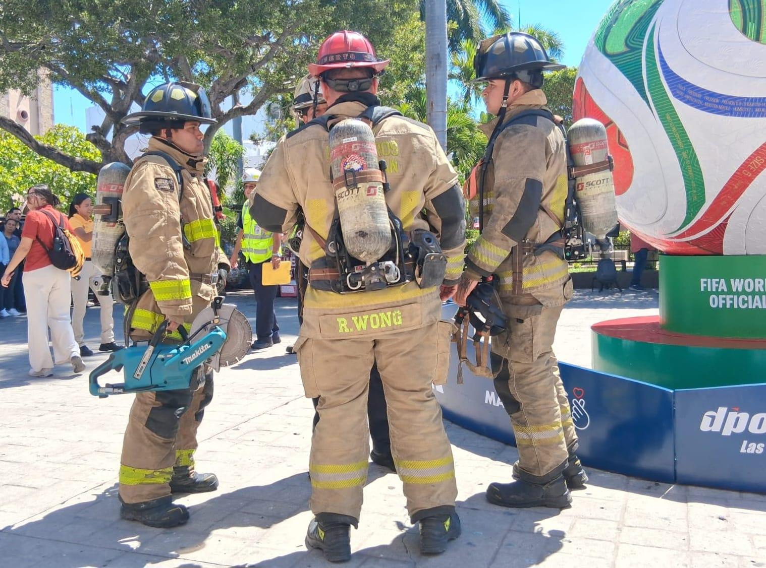 $!Fortalecen cultura preventiva con Simulacro Nacional en Palacio Municipal de Mazatlán