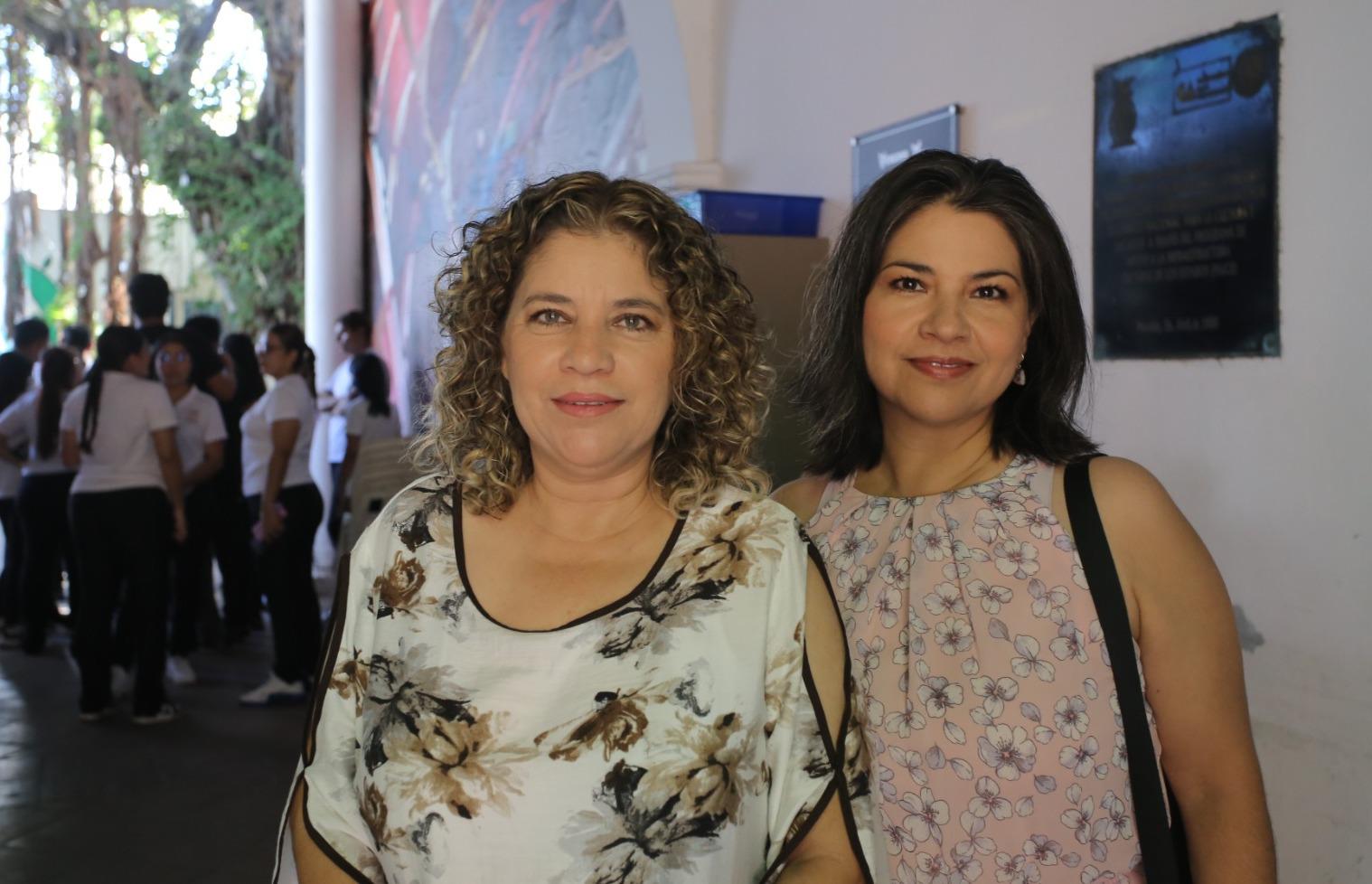 $!Mayra Burciaga y Alma Duarte.