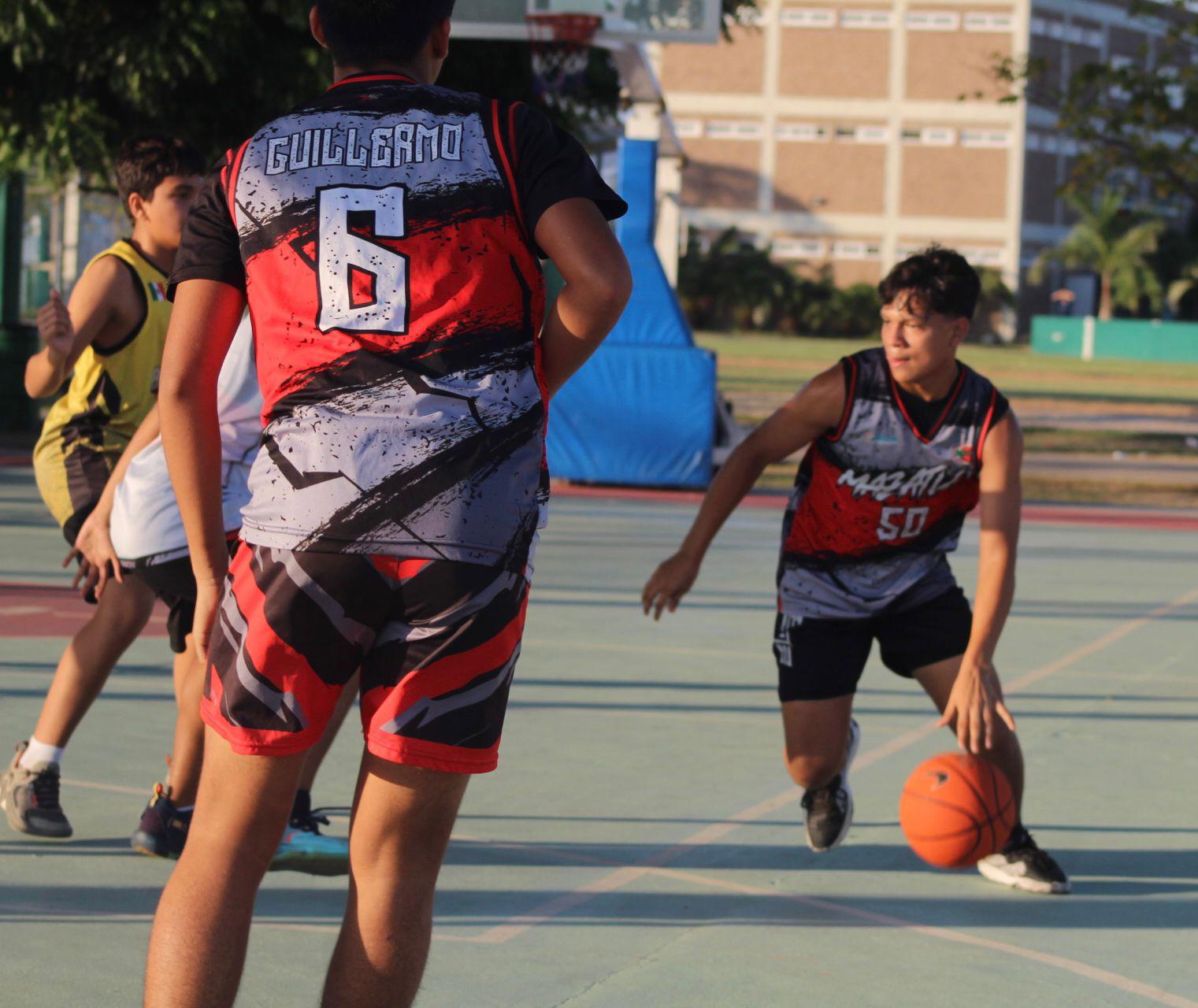 $!Inicia la acción de los deportes de conjunto en la Unidad Juárez