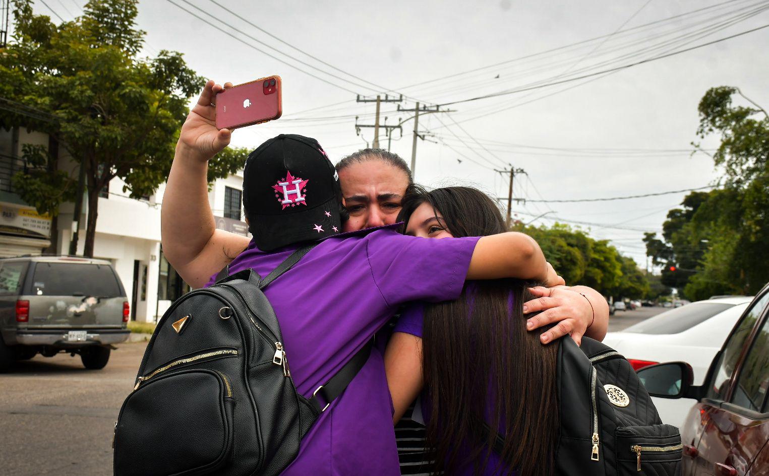 $!Colectivos feministas marchan en Culiacán por justicia y seguridad en el 8M