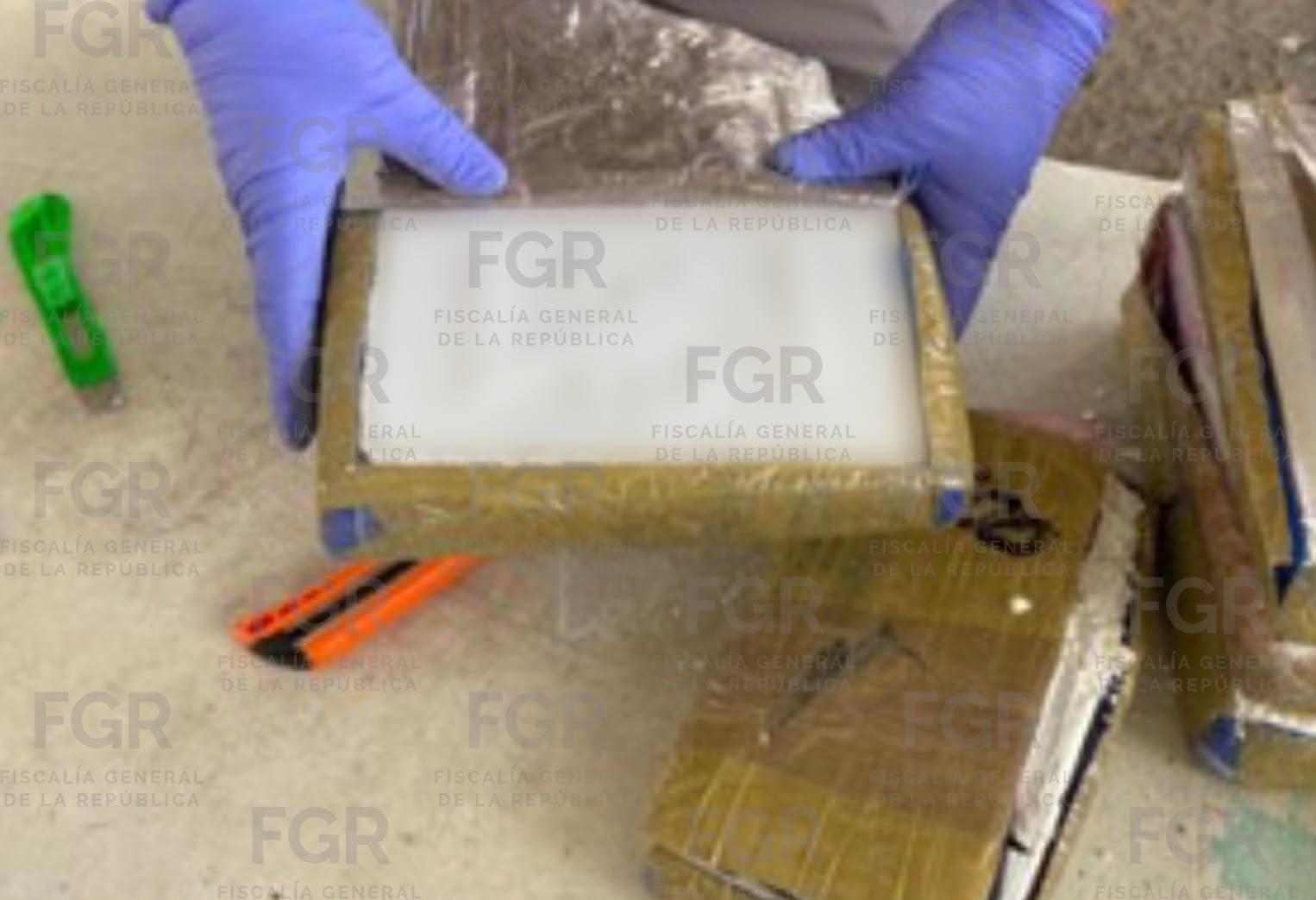 $!Incinera FGR más de 900 kilos de droga y destruye 223 tragamonedas en Sinaloa