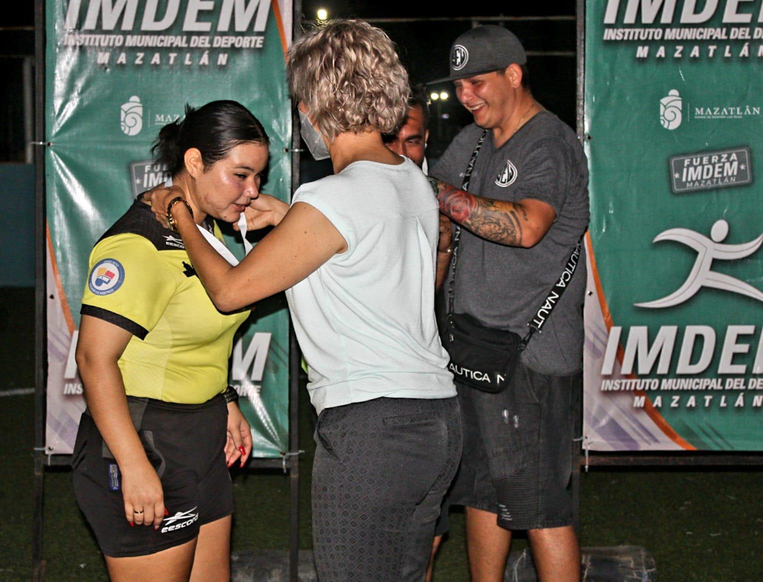 $!Leonas de la Década rugen en el Furamaz