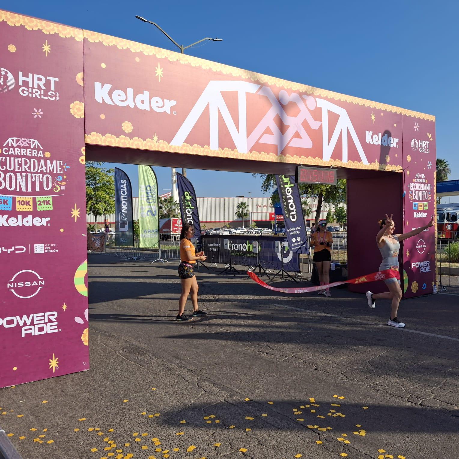 $!La Carrera ‘Recuérdame Bonito’ llena Culiacán de color