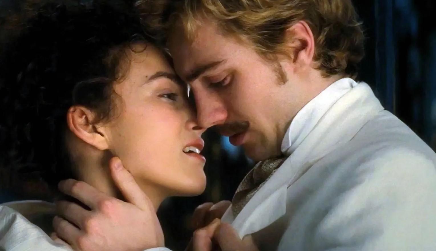 $!Keira Knightley y Aaron Taylor-Johnson en ‘Anna Karenina’.