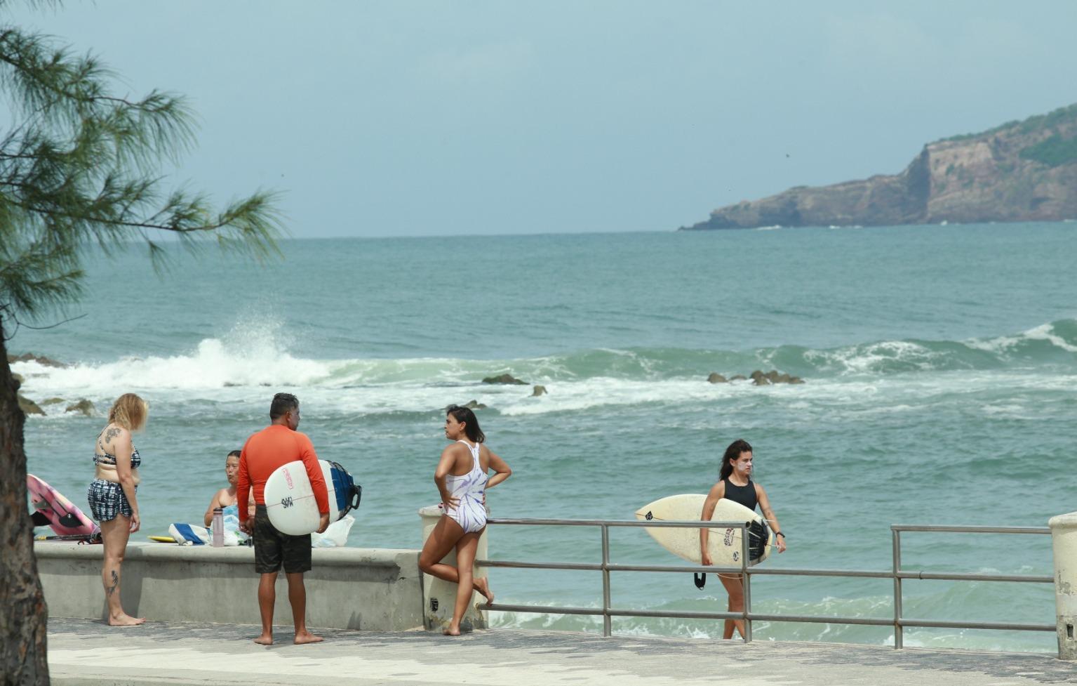 $!Tiene Mazatlán 7 playas certificadas, pero no la Pinitos por derrames de aguas