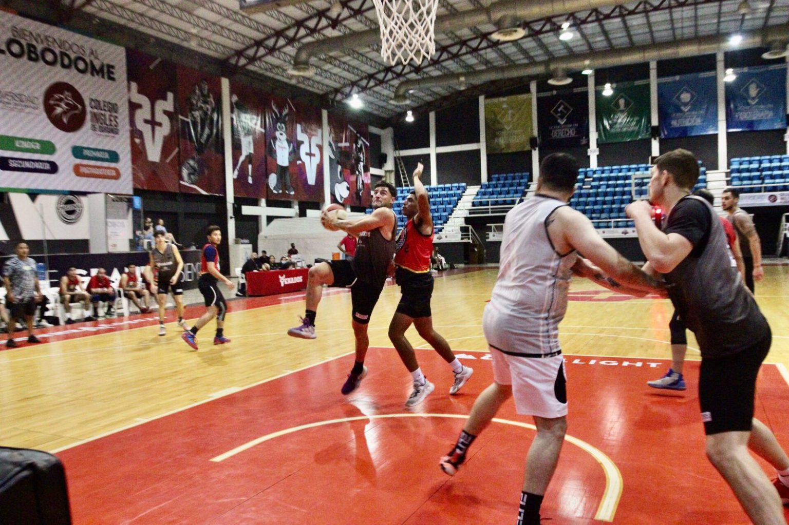 $!Venados Basketball afina detalles en encuentro amistoso ante equipo local