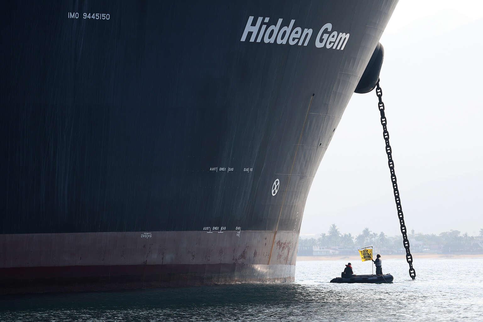 $!Señala Greenpeace que el barco minero Hidden Gem es un destructor de los océanos