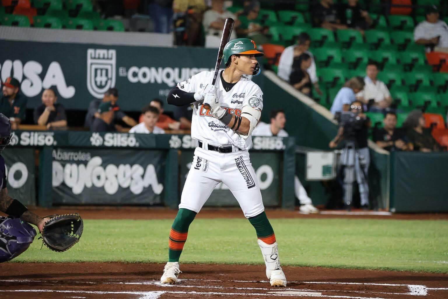 $!Mazatlecos Álex Tolosa y Alfredo Magaña debutan en LMB