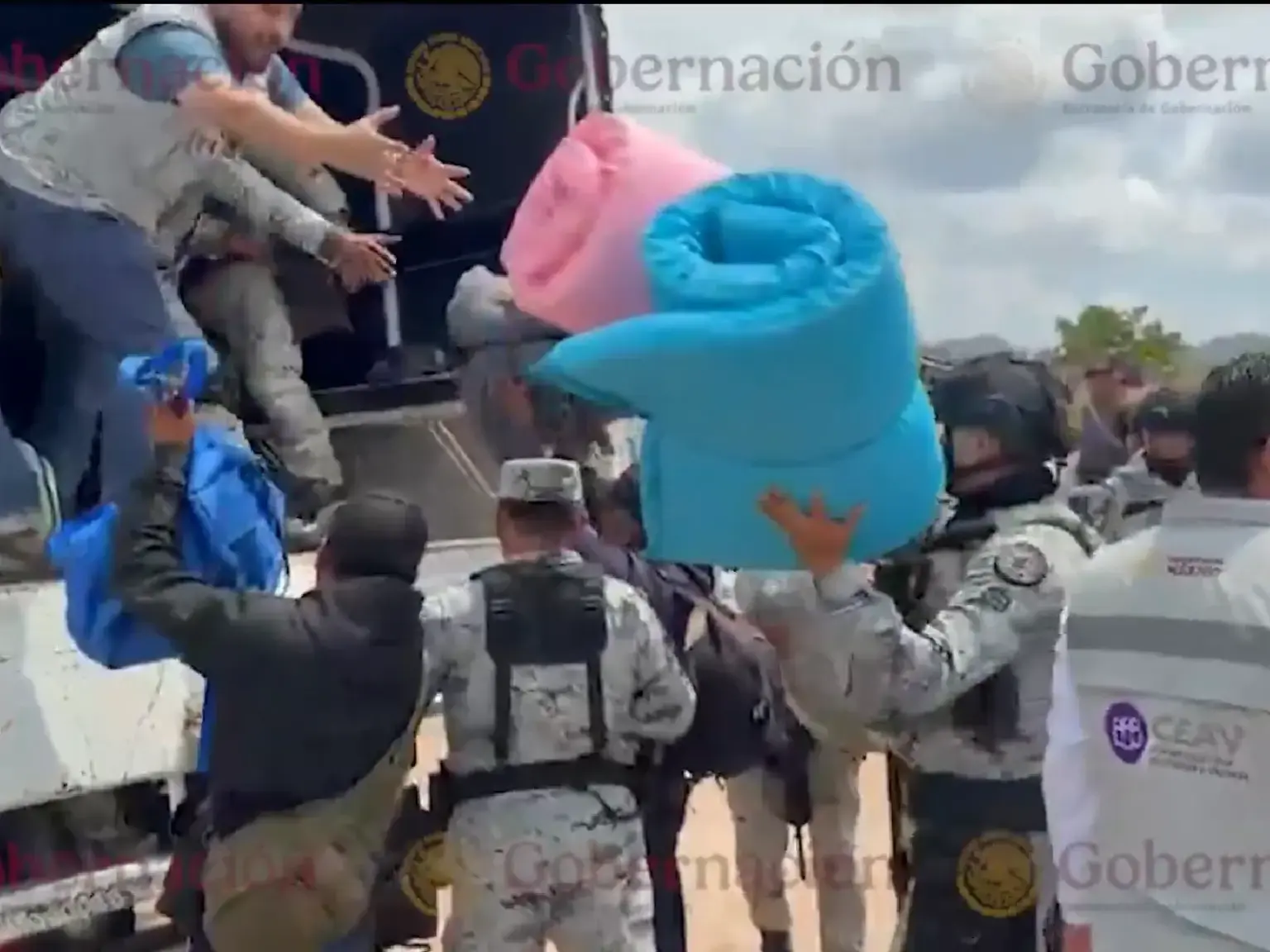 $!Autoridades apoyan a pobladores de Chilapa con el regreso a sus comunidades tras diversos hechos de violencia.