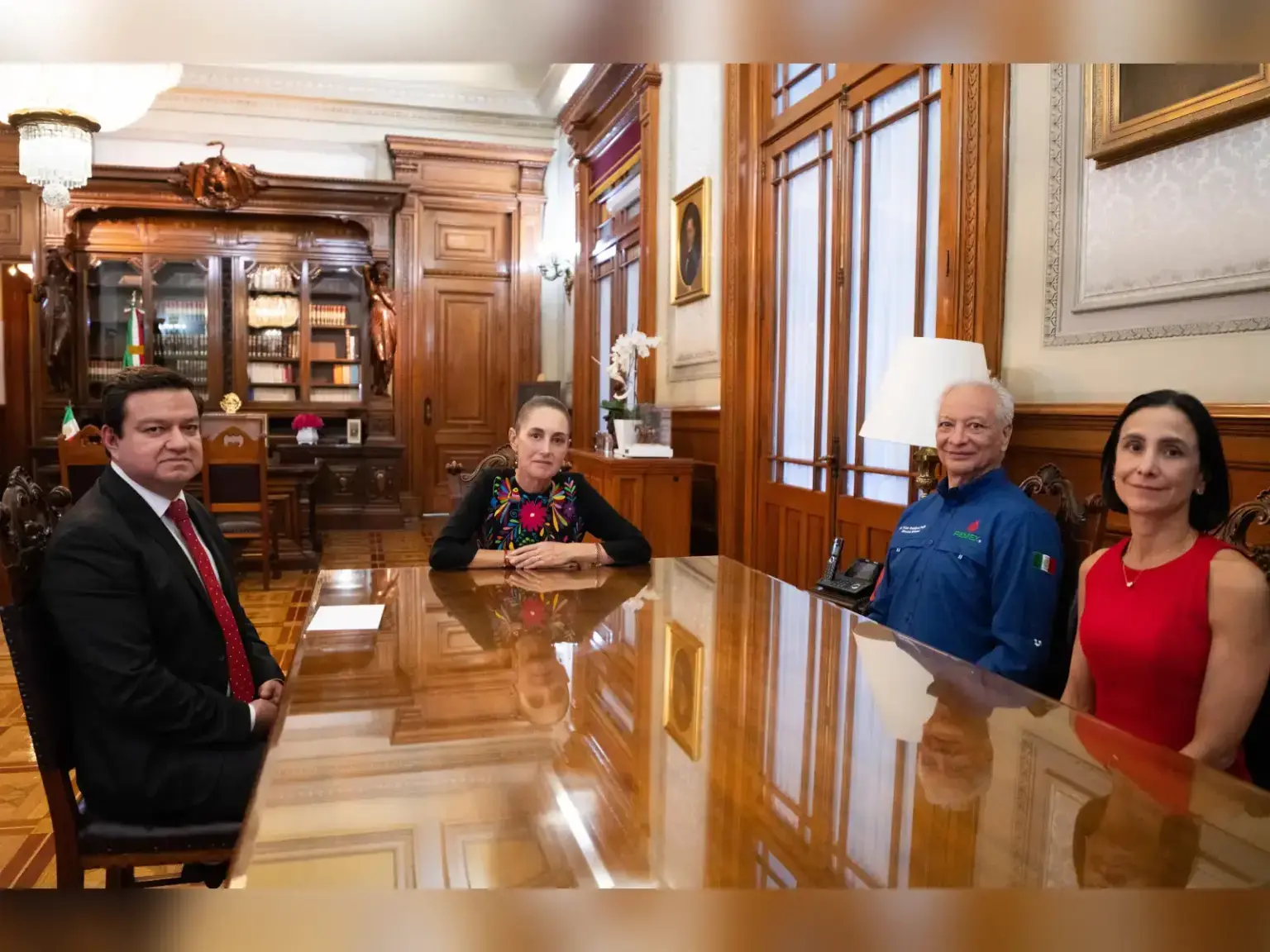 $!Cambio en Pemex. Víctor Rodríguez, Claudia Sheinbaum, Juan Carlos Carpio Fragoso, Luz Elena González.