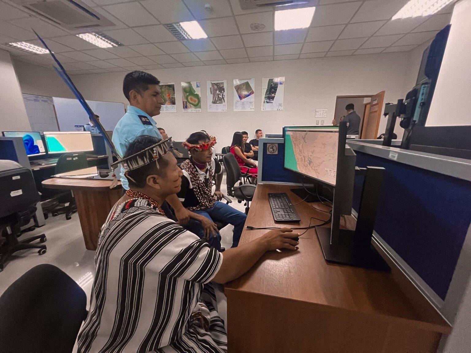 $!Visita de comunidades de las tres zonas de amortiguamiento de los Parques Nacionales Sierra del Divisor, Manu y Otishi a la Dirección de Vigilancia Amazónica y Nacional, en Perú.