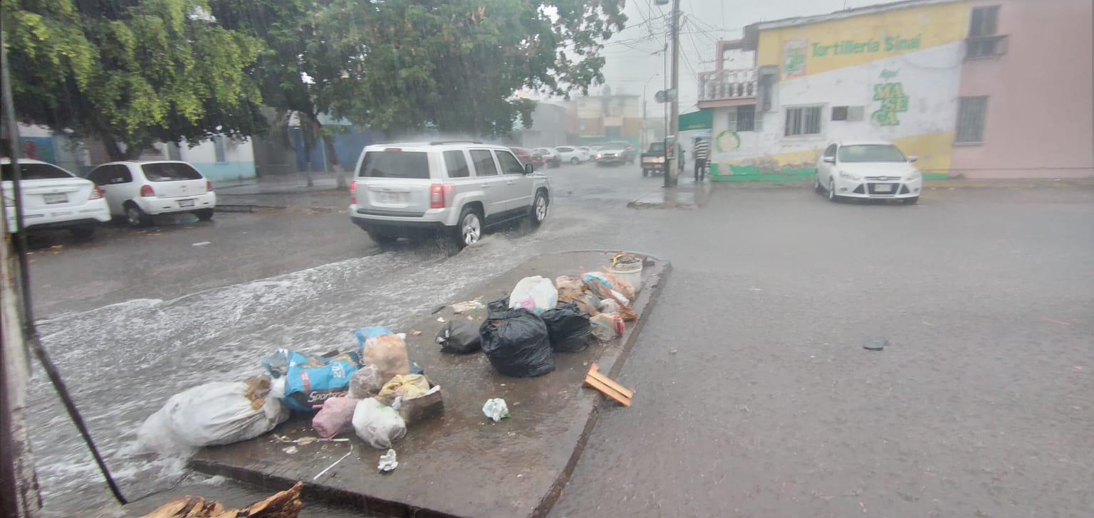 $!Reportan un muerto tras las lluvias por ‘Beatriz’ en Mazatlán