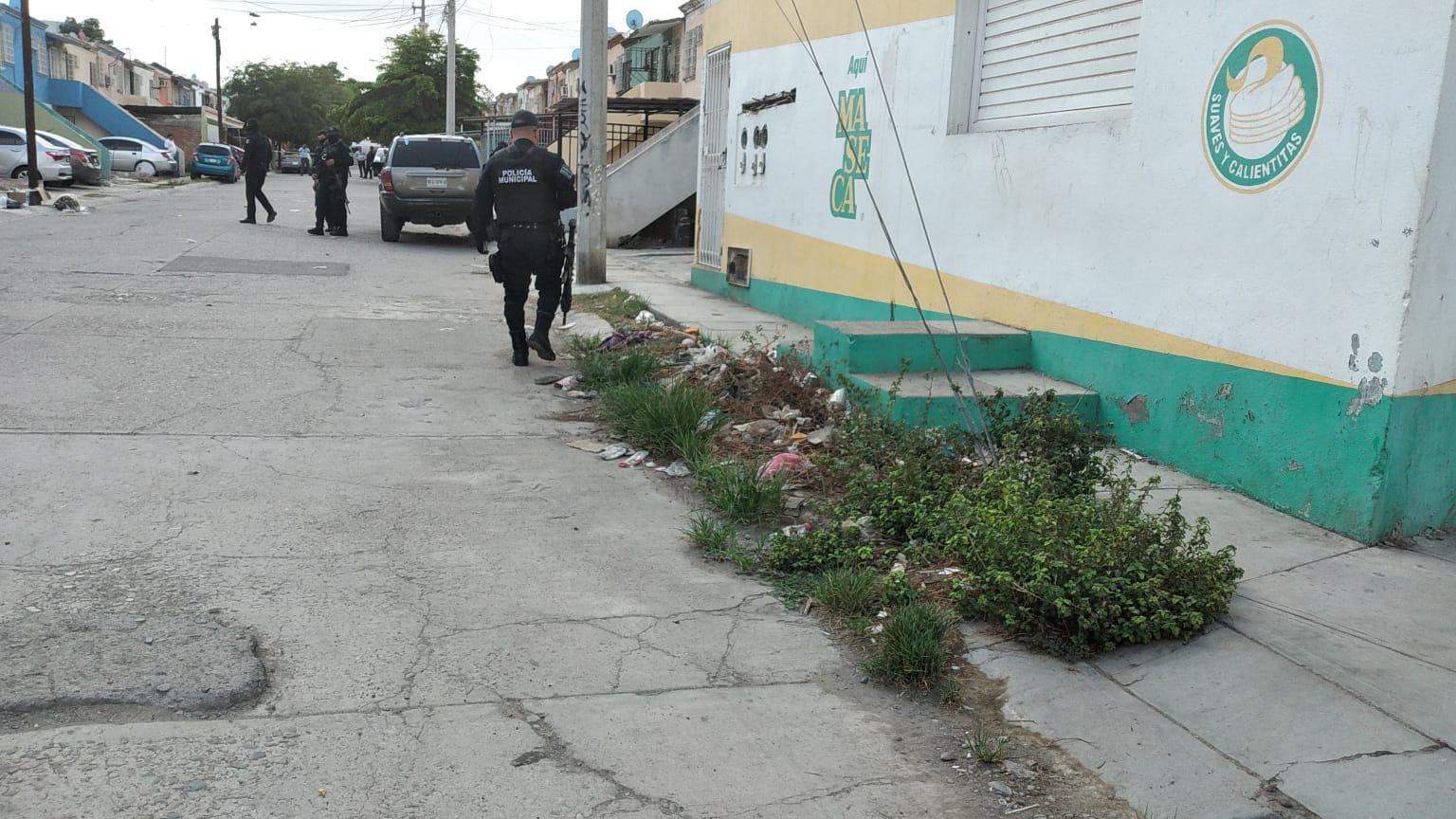 $!Asesinan a balazos a un hombre en el sector Barrancos, en Culiacán