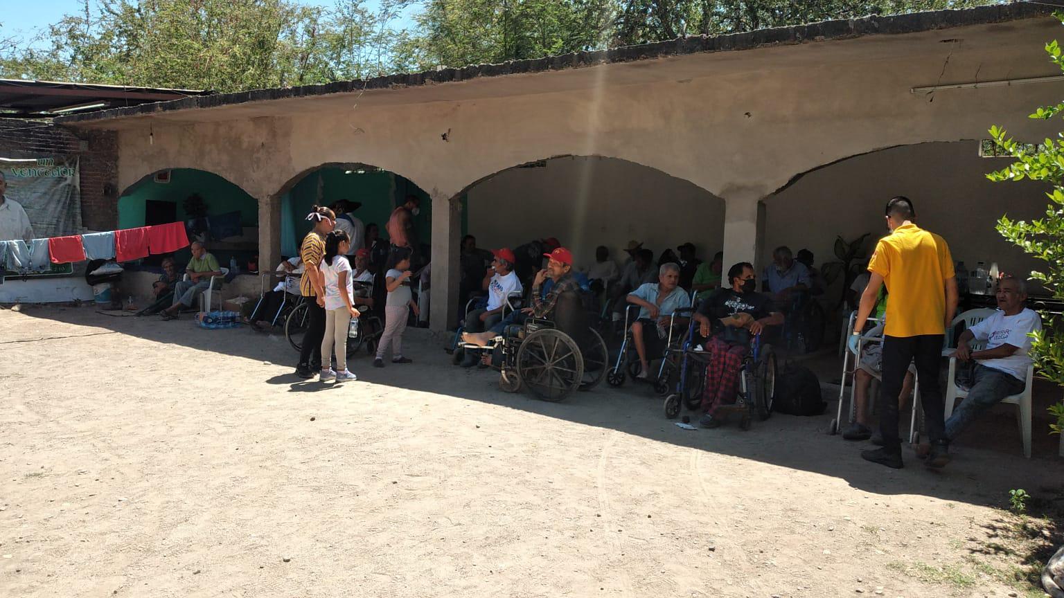 $!En Culiacán, se registra incendio en albergue de El Buen Samaritano; más de 50 personas fueron evacuadas