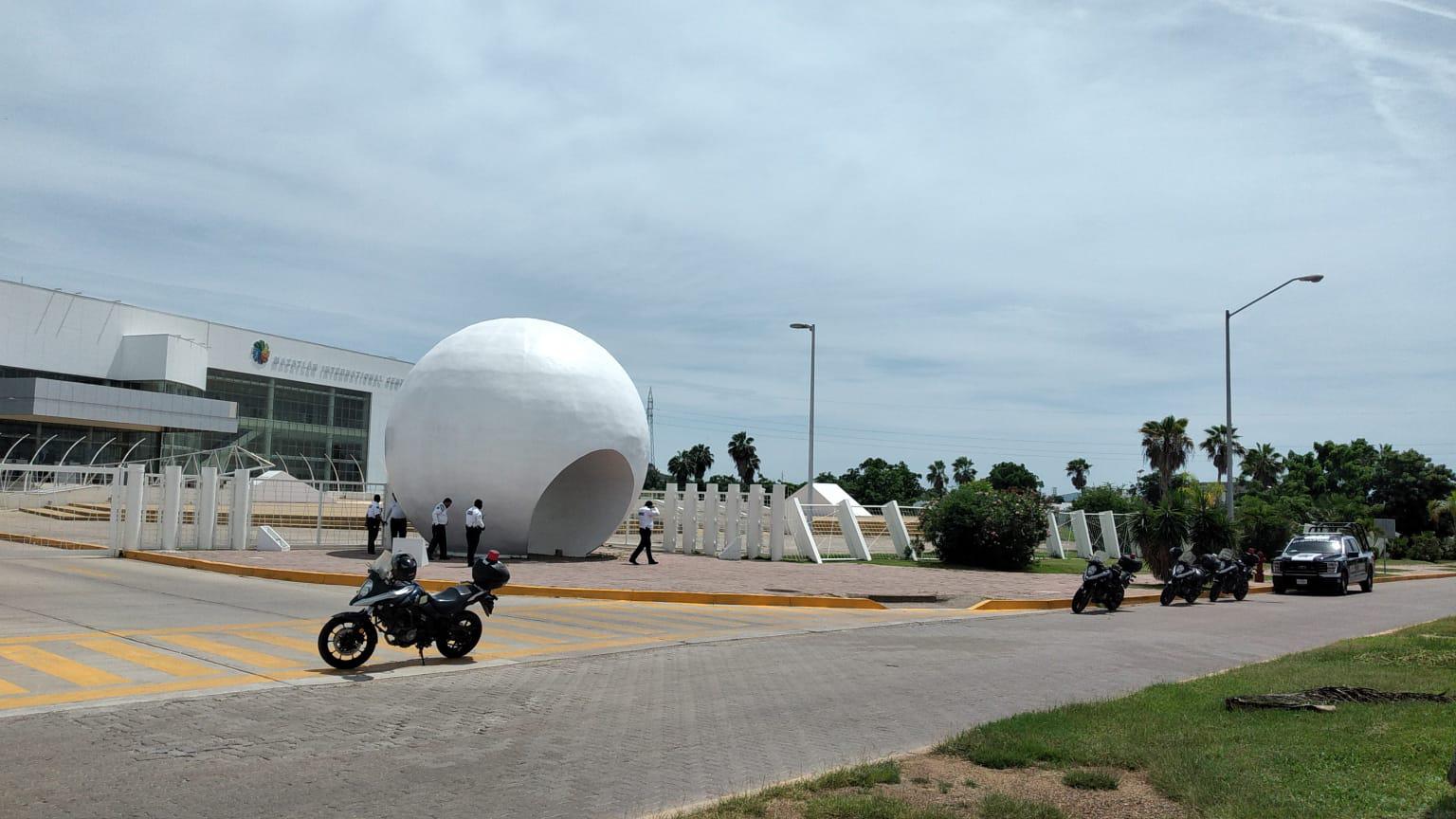 $!Se reúnen en Mazatlán el Embajador Ken Salazar y el Gobernador Rubén Rocha Moya