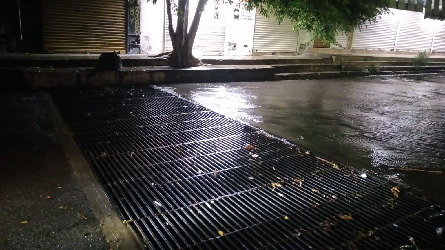 $!Retiran 1.5 toneladas de basura de rejillas y bocatormentas tras lluvias en Culiacán