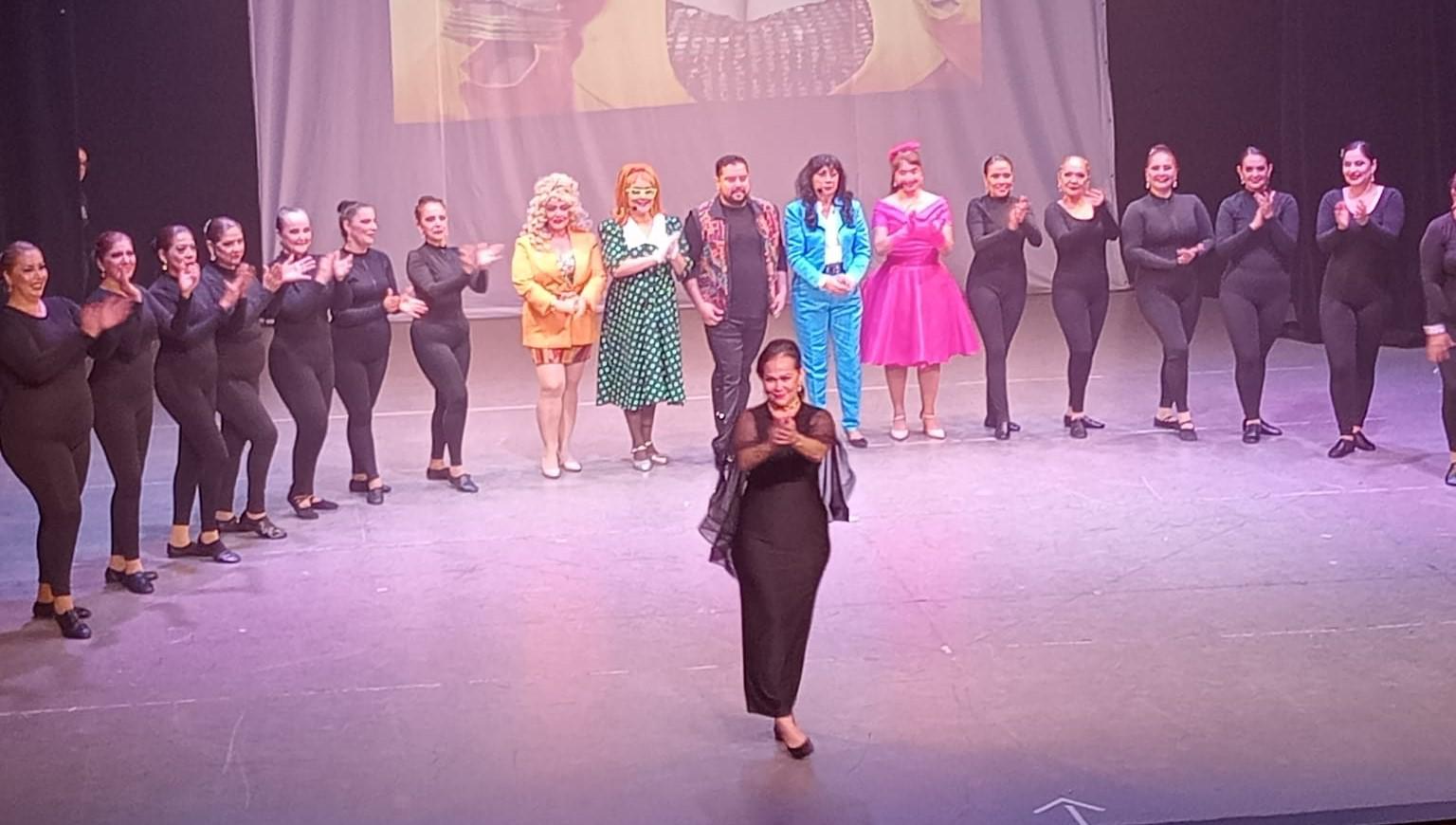 $!La maestra Marisol Curiel agradeció el respaldo de las familias, el entusiasmo del público y la dedicación de las alumnas que hicieron posible el éxito del festival de fin de curso.
