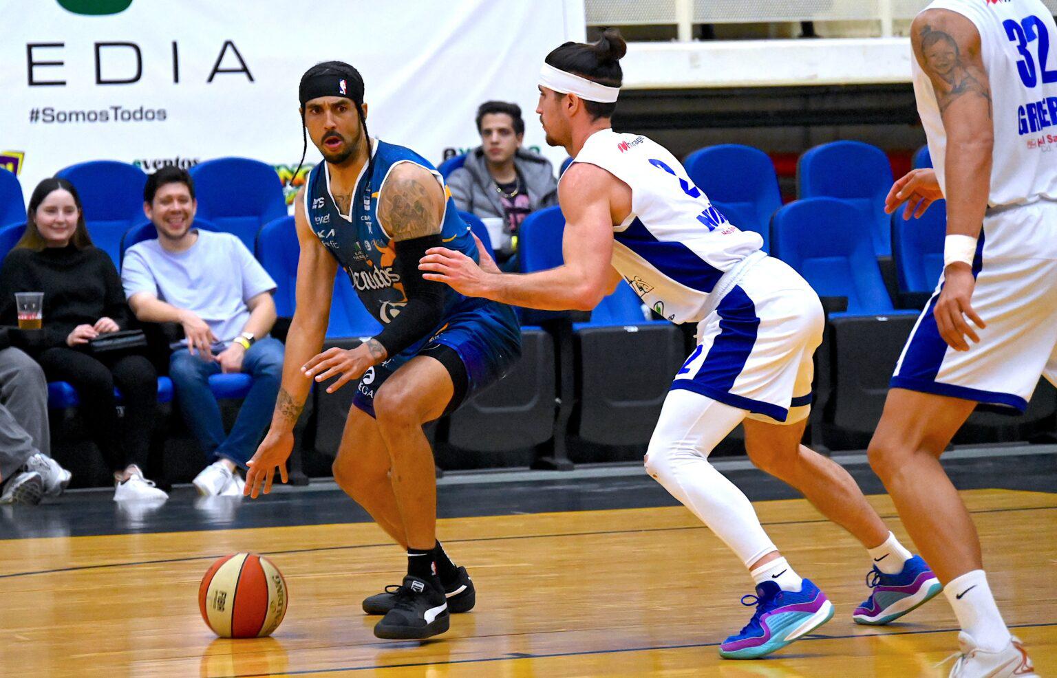 $!Venados Basketball le corta las alas a Halcones y le quita lo invicto en casa