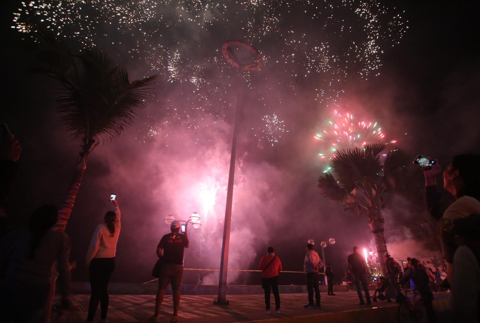 $!Brilla Olas Altas con Festival de la Luz