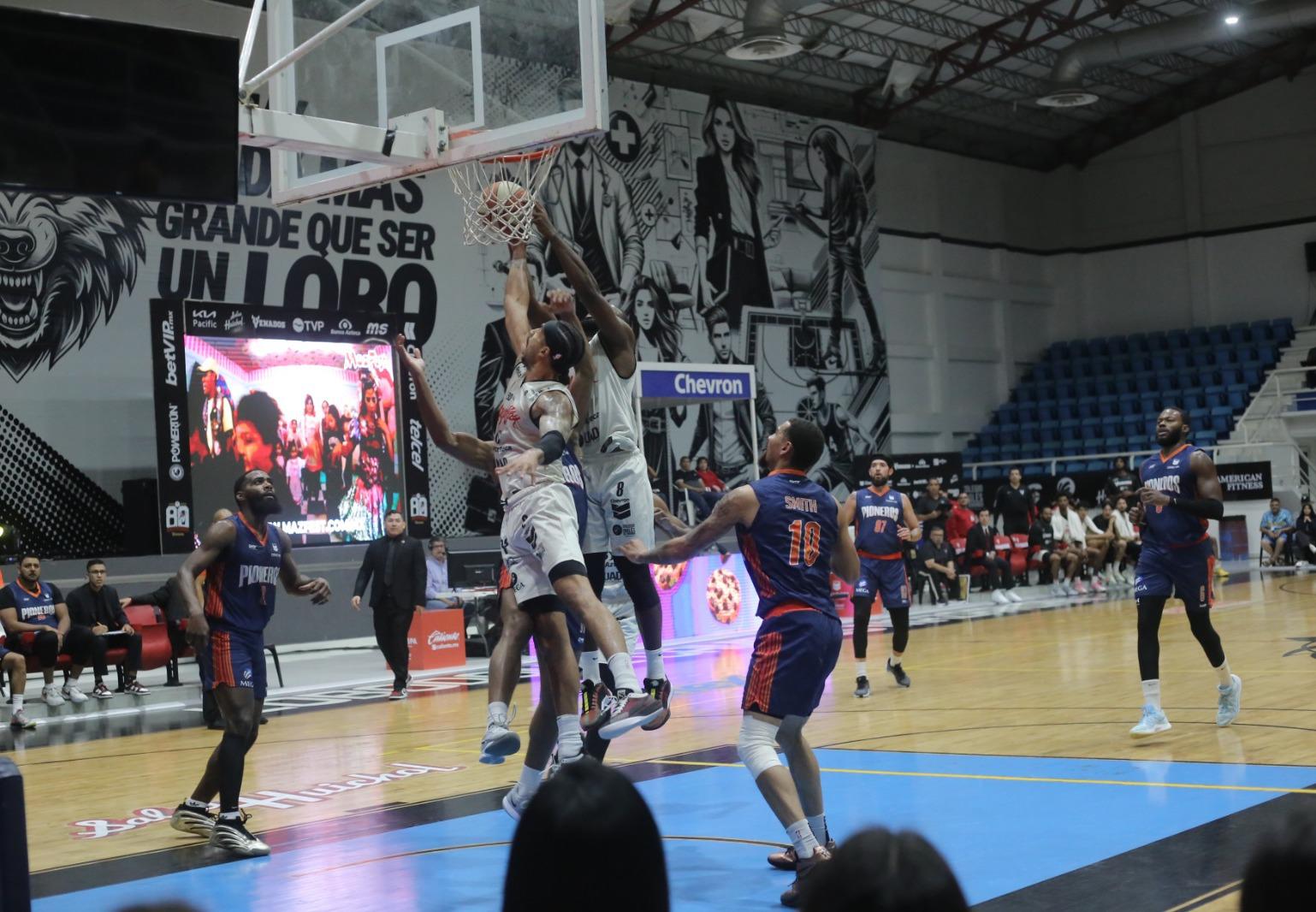 $!Se impone Venados Basketball con autoridad sobre Pioneros de Los Mochis en el arranque de la última serie en casa