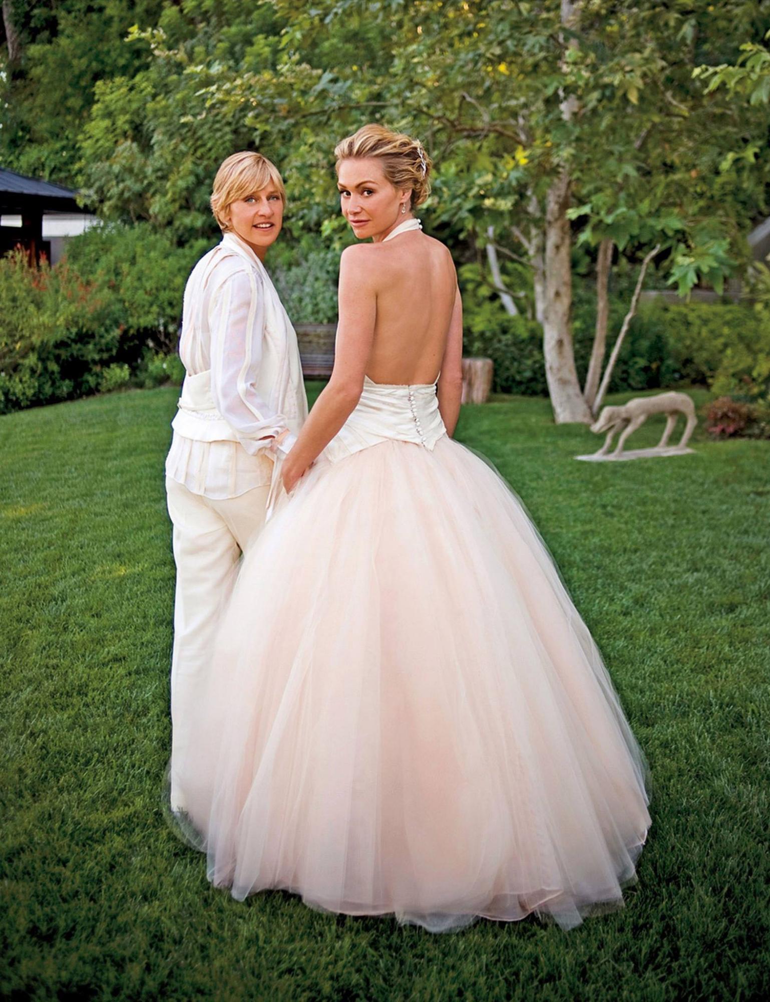 $!Renuevan Ellen DeGeneres y su esposa sus votos en ceremonia oficiada por Kris Jenner